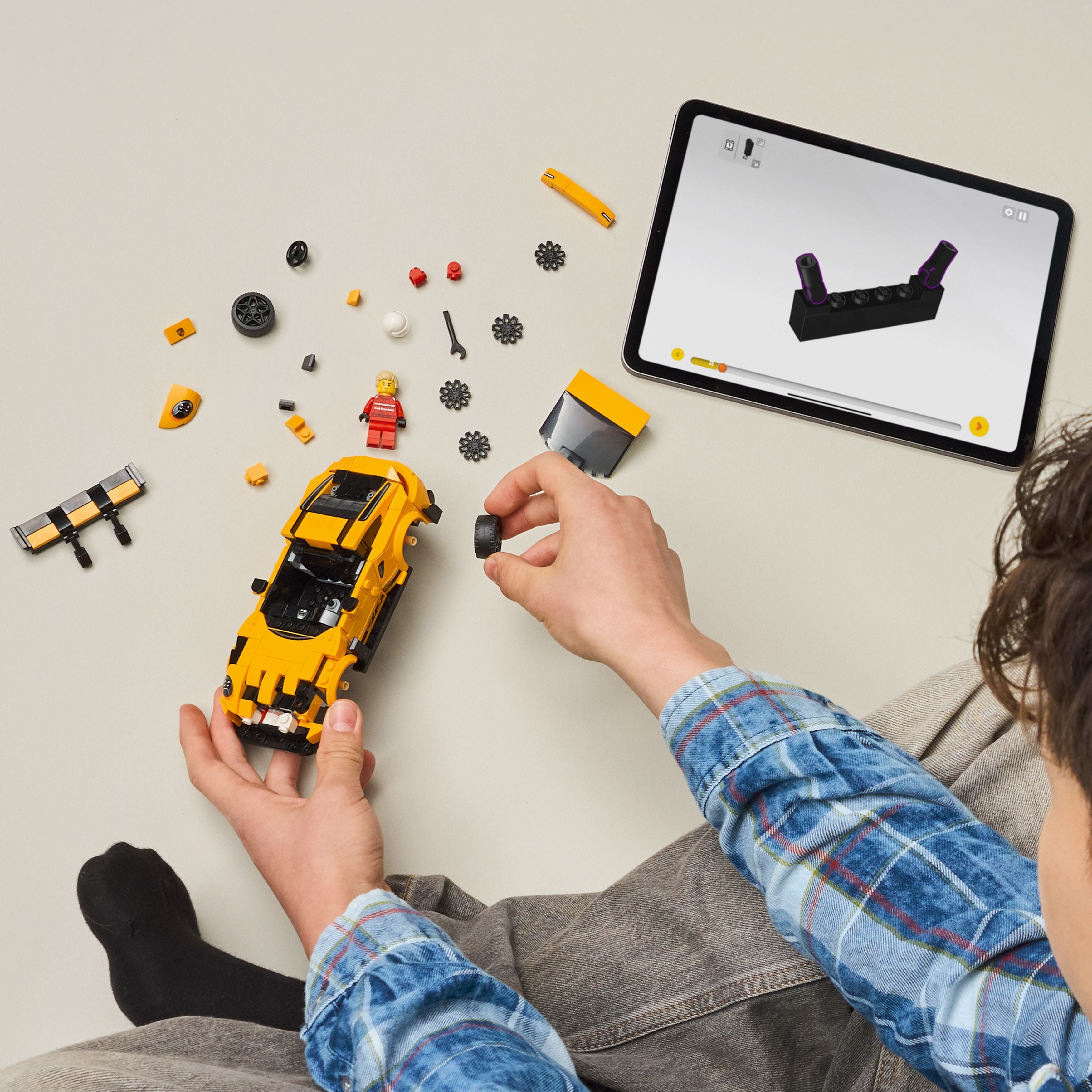 Lego Speed Champions 77239 Porsche 911 GT3 RS Super Car for Age 9 & Up