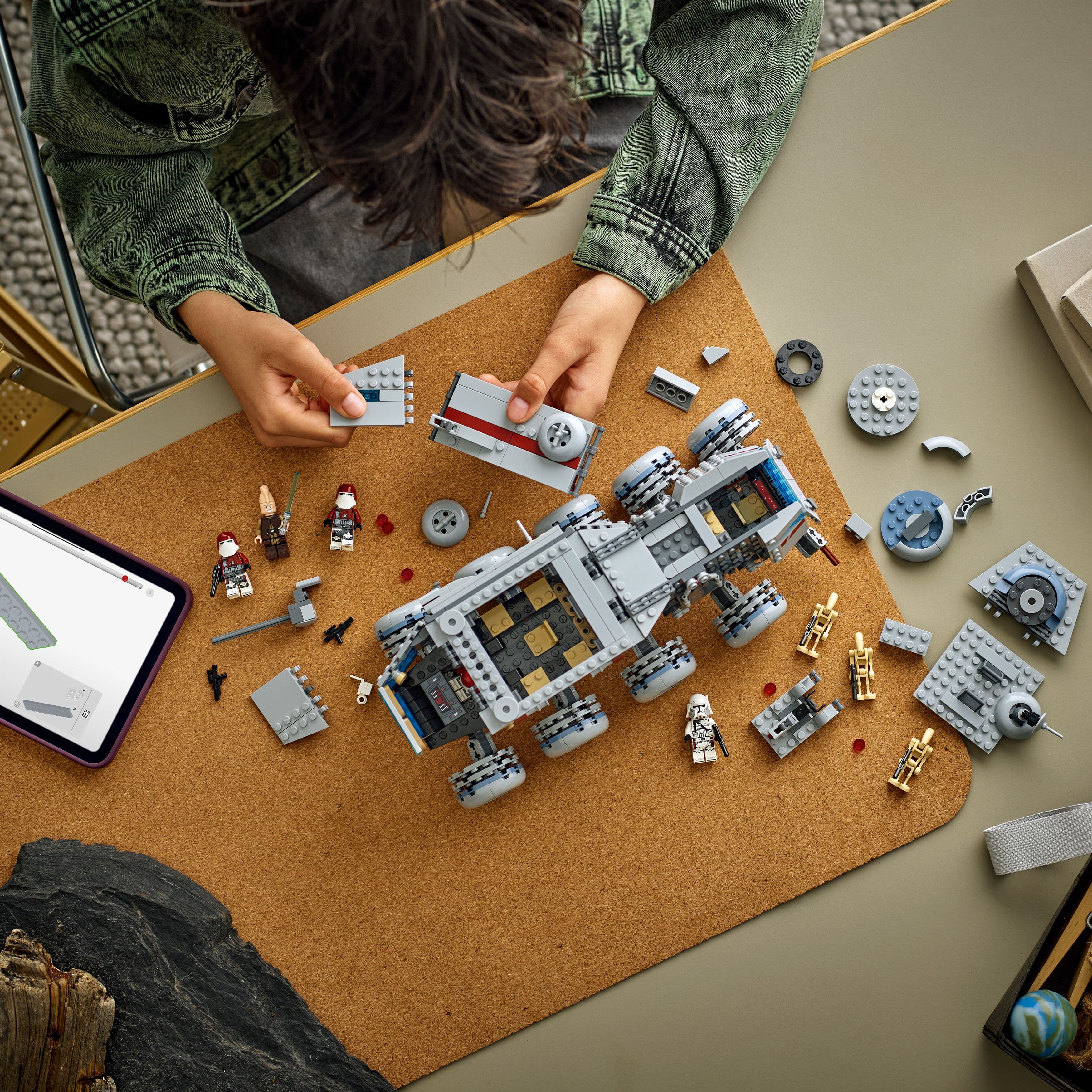 Lego Star Wars 75413 Republic Juggernaut Buildable Playset for Ages 9+