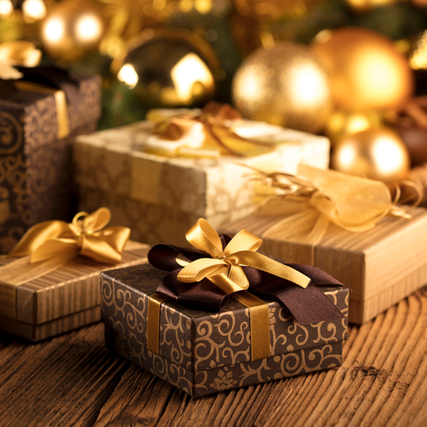 Christmas Gift Guide for Her 2025: From Jewellery to Beauty Essentials