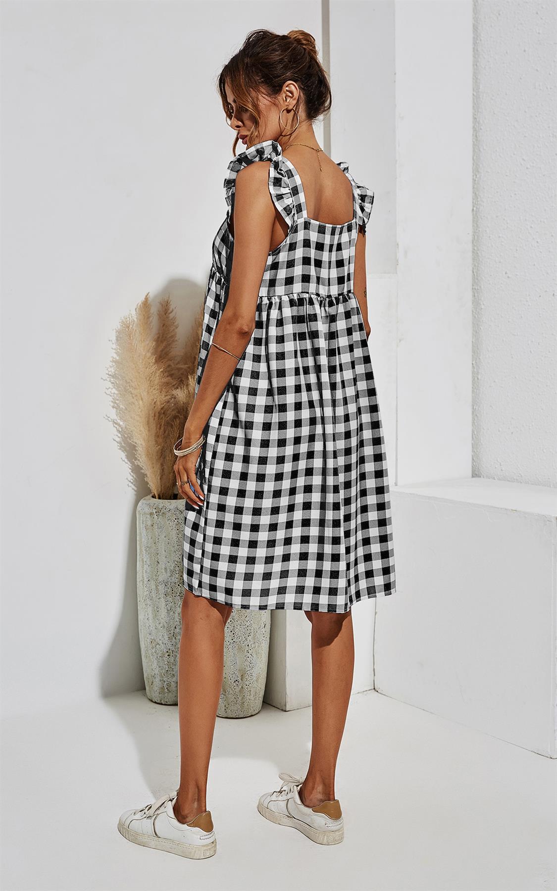 White Checkered Smock Dress In Black