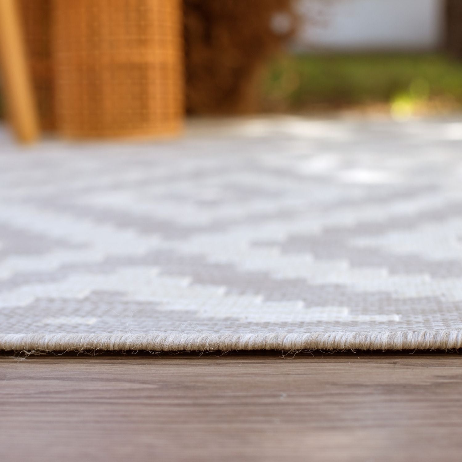 Ecology Grey Outdoor Rug – Stylish Durability for Indoor and Outdoor Spaces