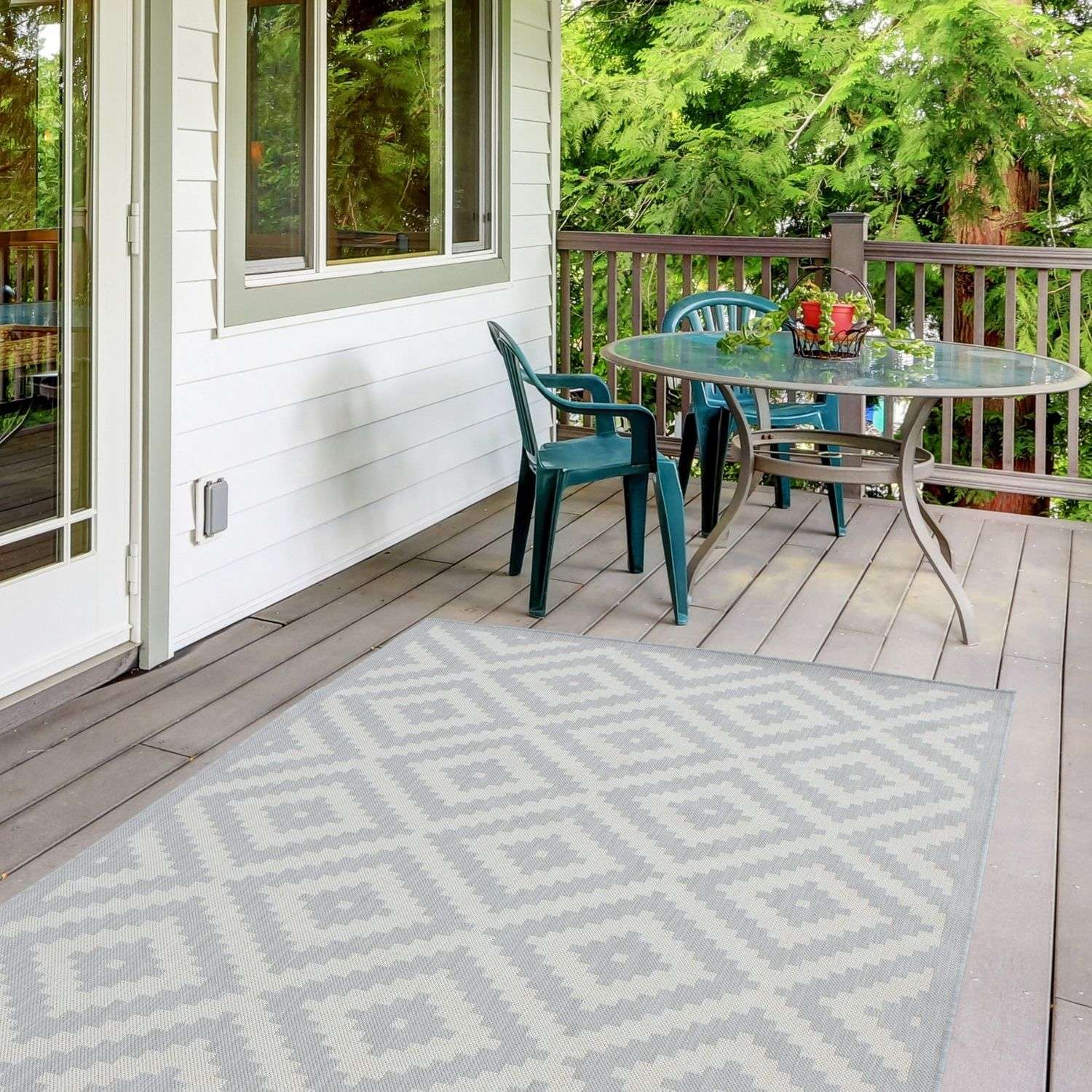 Ecology Grey Outdoor Rug – Stylish Durability for Indoor and Outdoor Spaces