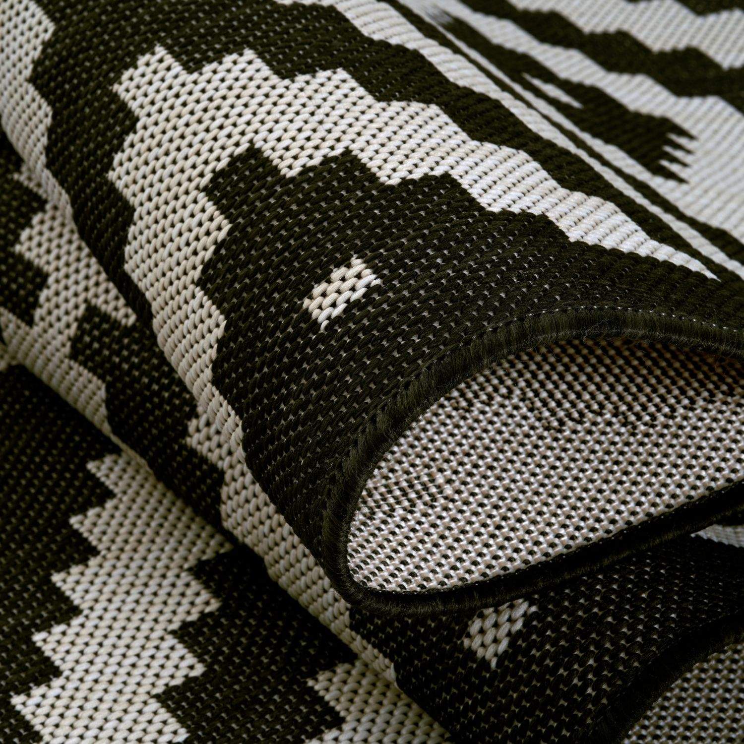 Ecology Outdoor Rug in Black and White Diamond Design - Durable and Stylish