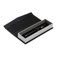 Financial Times Pen & Manilla Gift Box