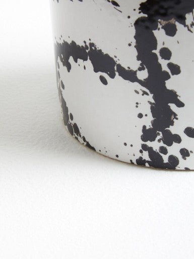 Sorrell Black and White Small Planter