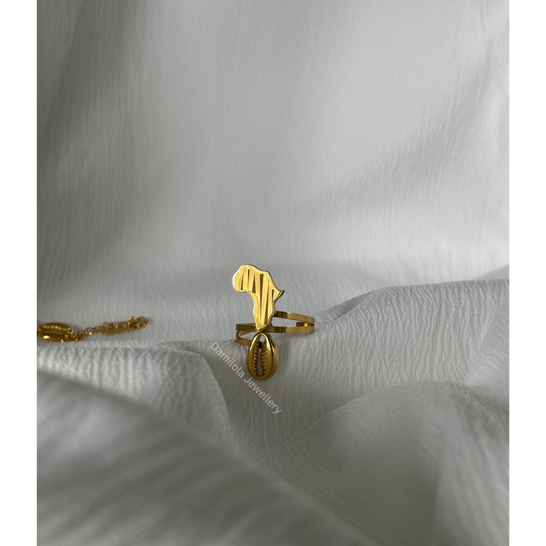 Africa Cowrie Shell Ring - Silver/Gold