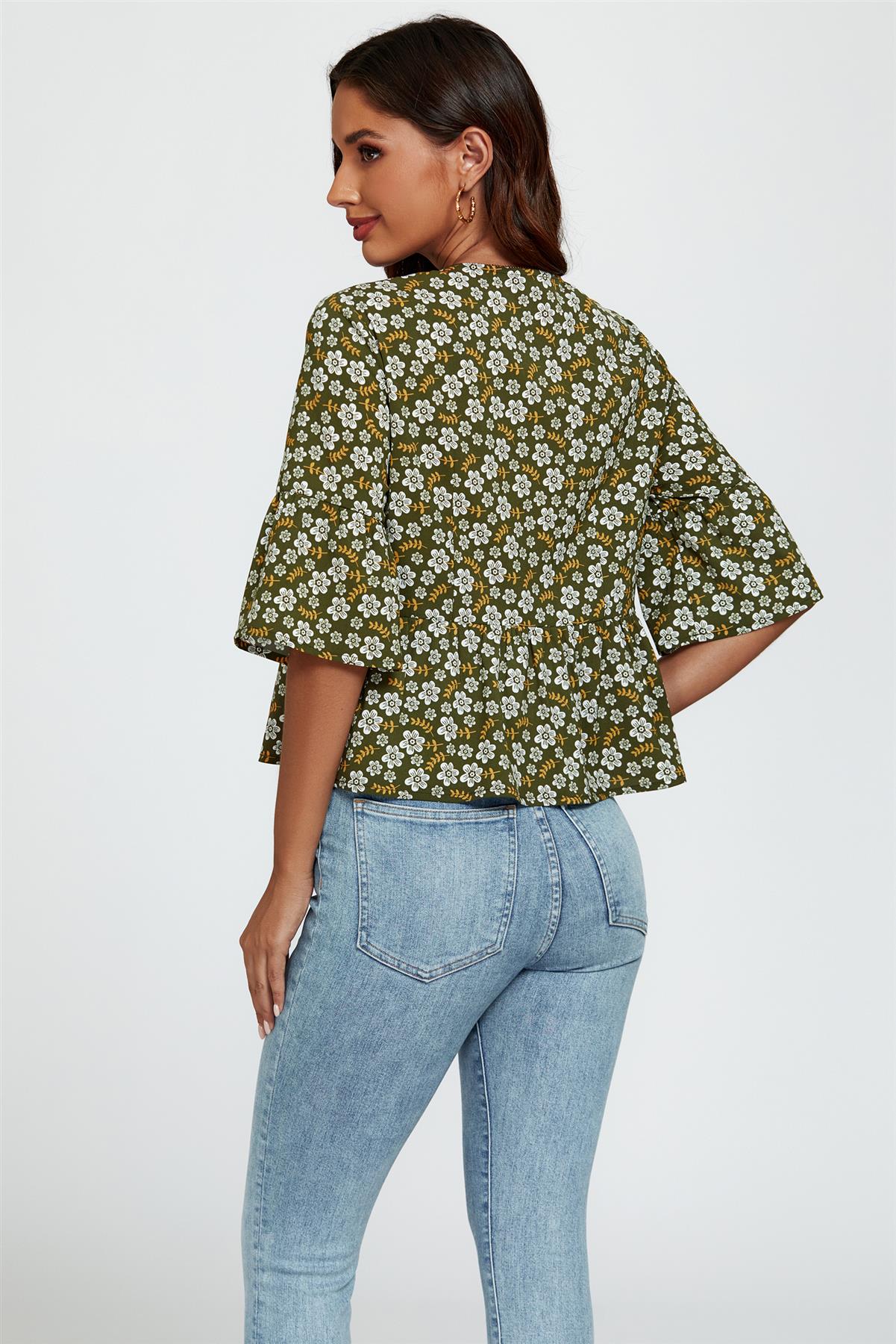 Floral Print Short Sleeves Crop Top In Olive