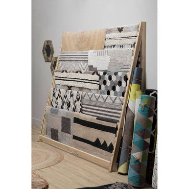 Bosie Small Trenza Rug – Artistic Sand-Coloured Accent for Your Home