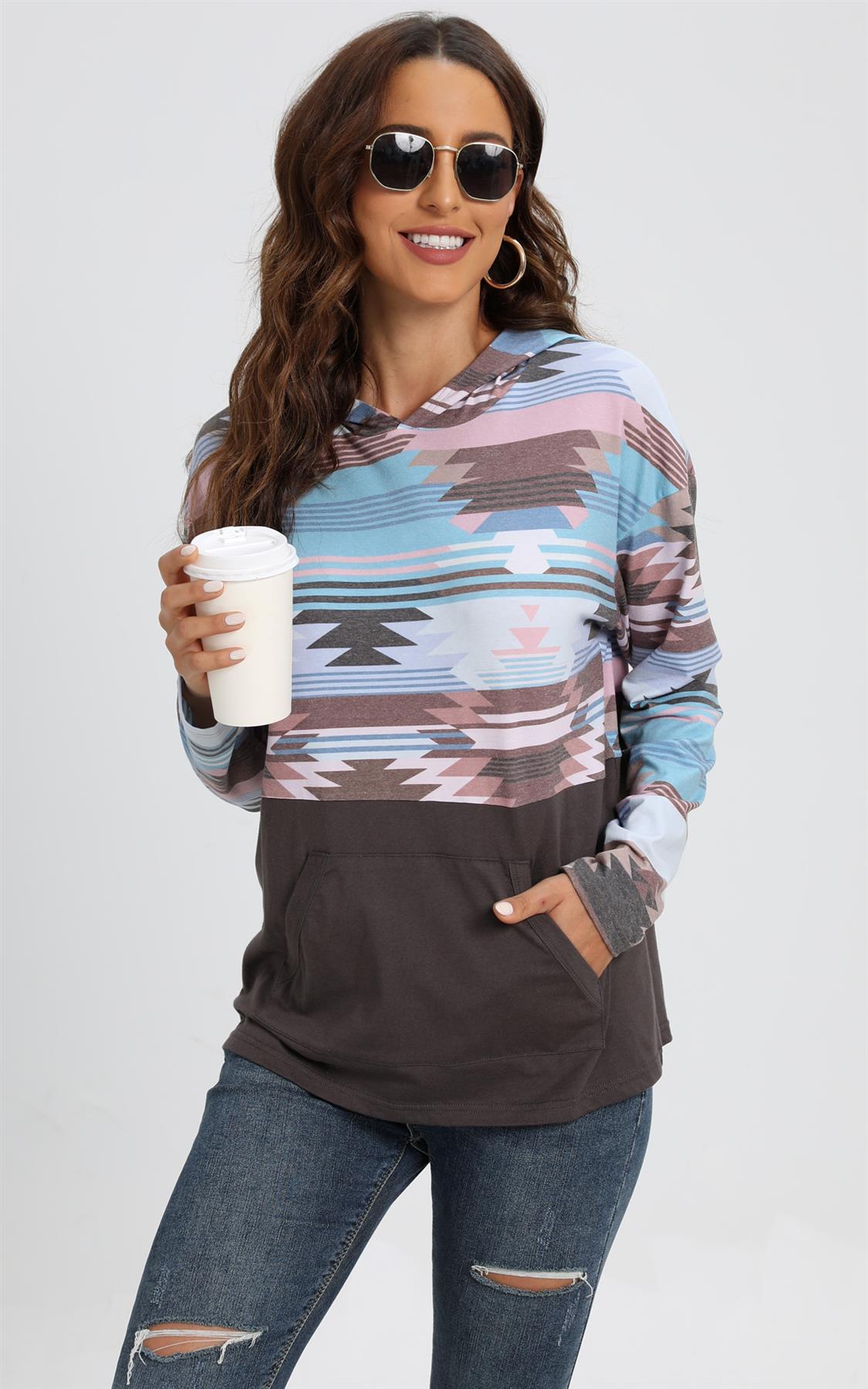 Geometric Print Hoodie Top With Pocket In Grey