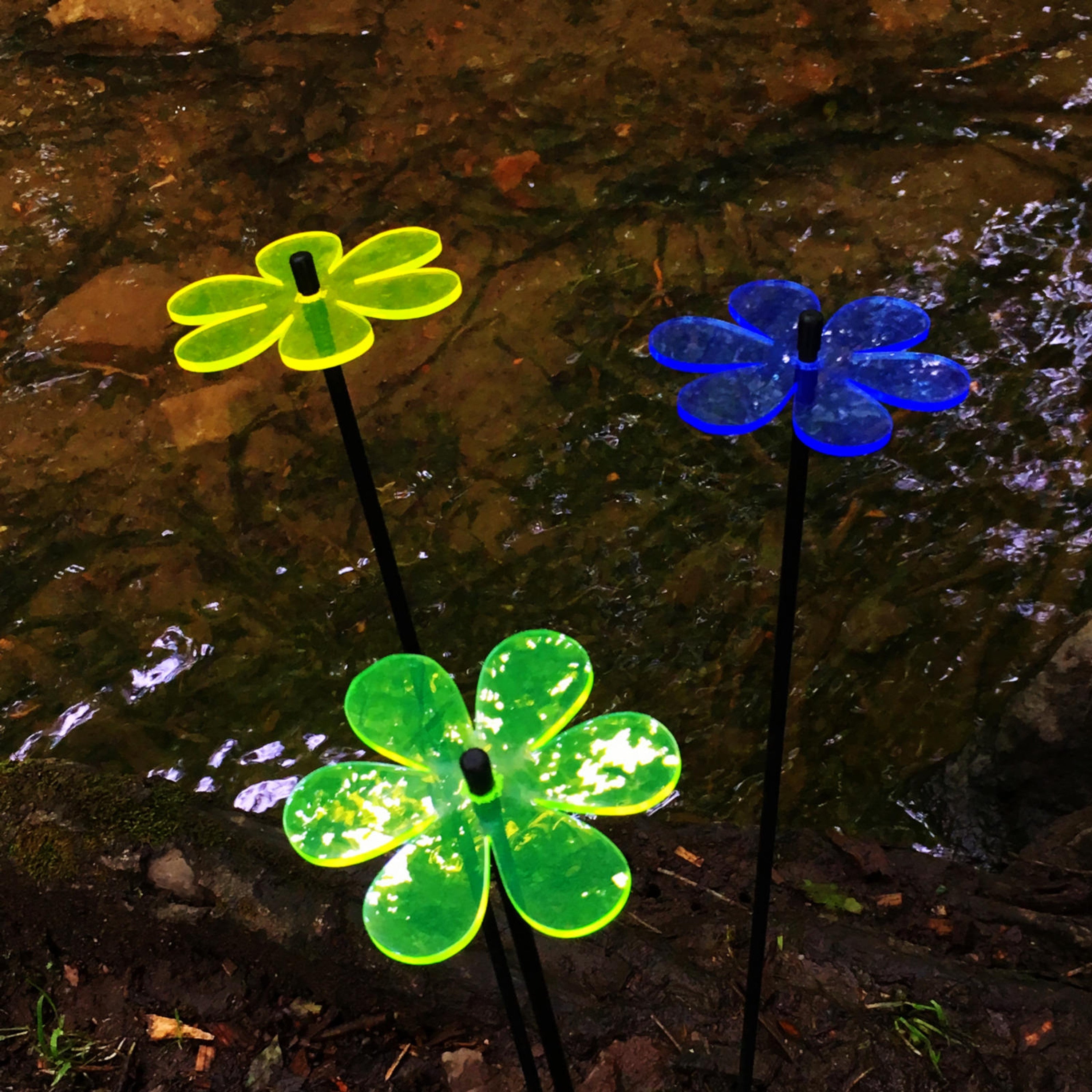 Garden Décor Ornaments Set of 3 'Daisies'