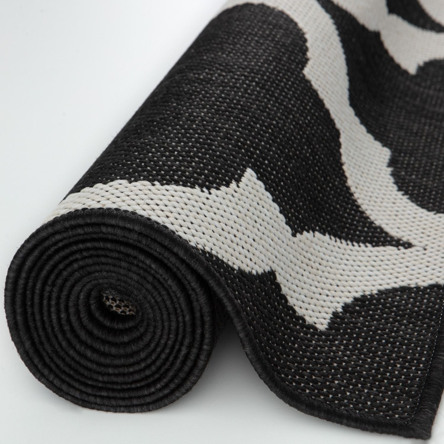 Ecology Outdoor Rug Black | 400B