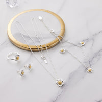 4pc Daisy Bracelet Set