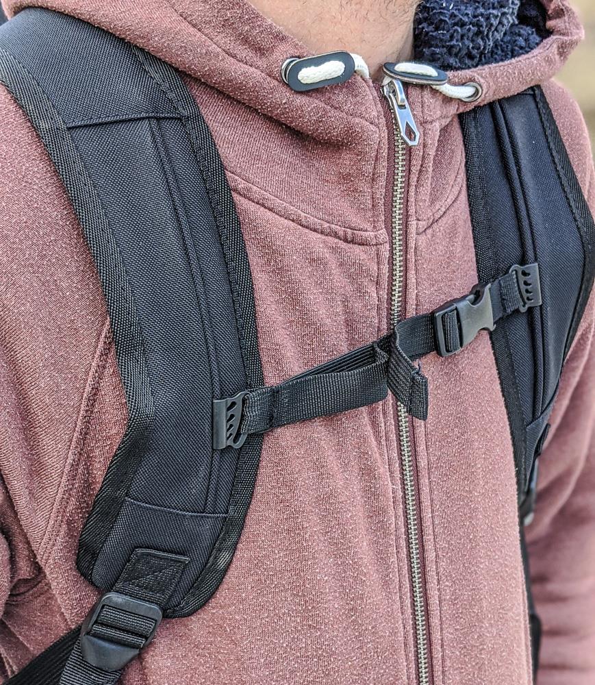 Venom Skateboards PRO Backpack with Skate Carrier - Camo