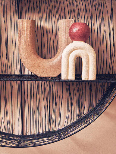 Enzo Black Wire Round Wall Shelf