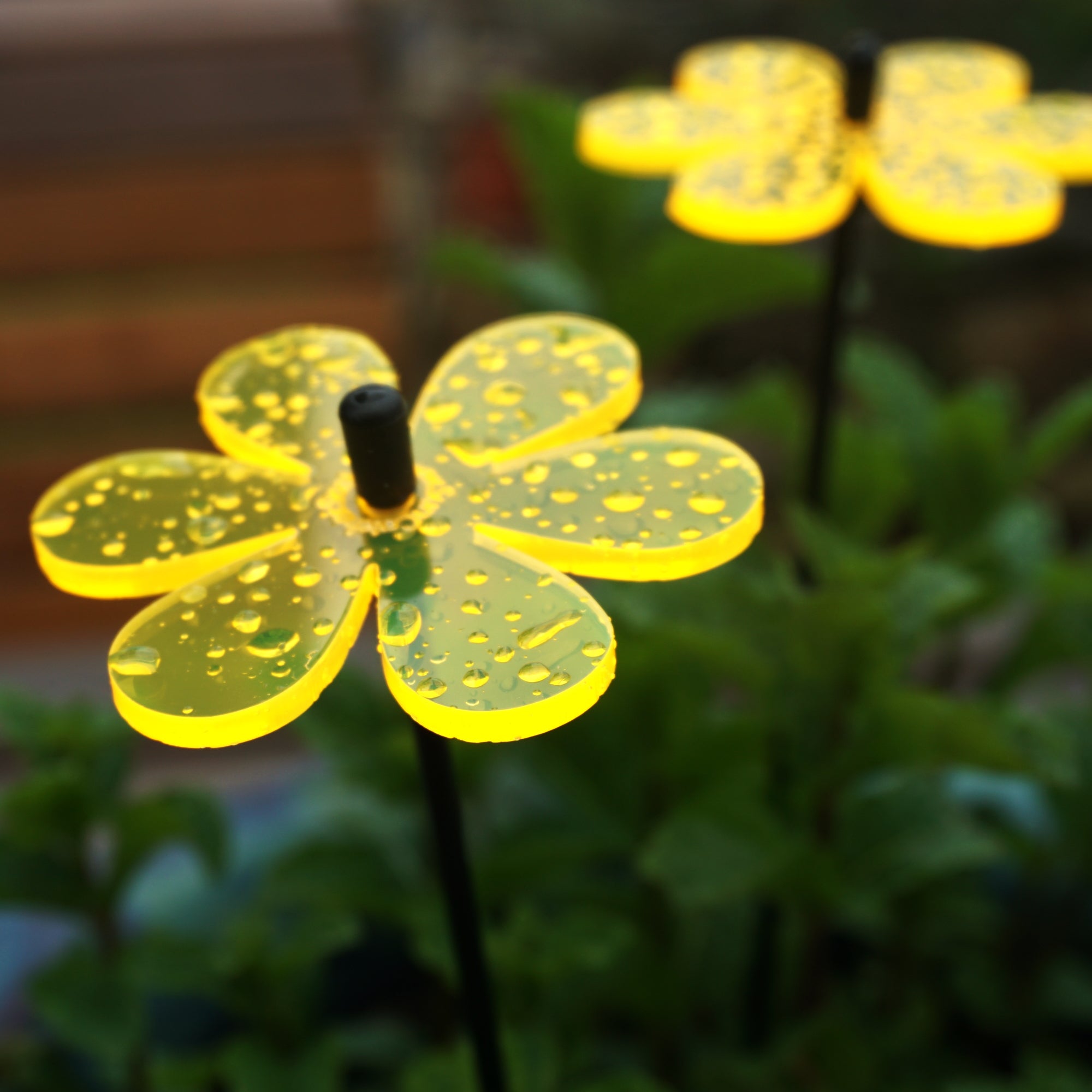 Small Garden Décor Ornaments Set of 5 'Daisy'