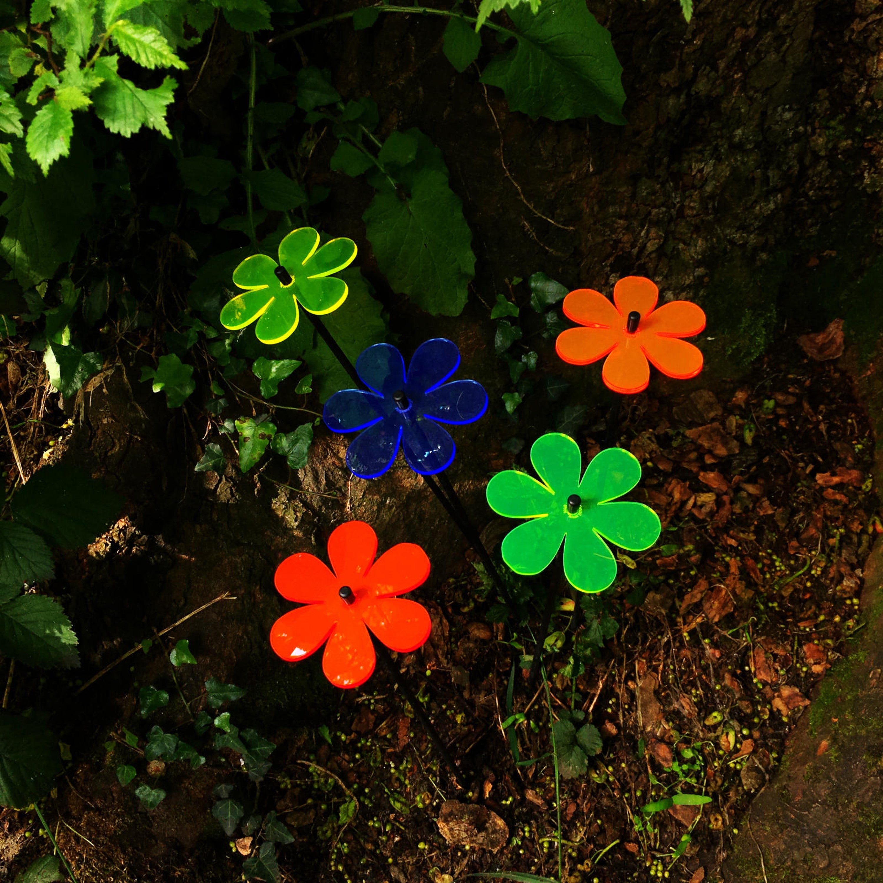 Garden Décor Ornaments Set of 5 'Daisies'