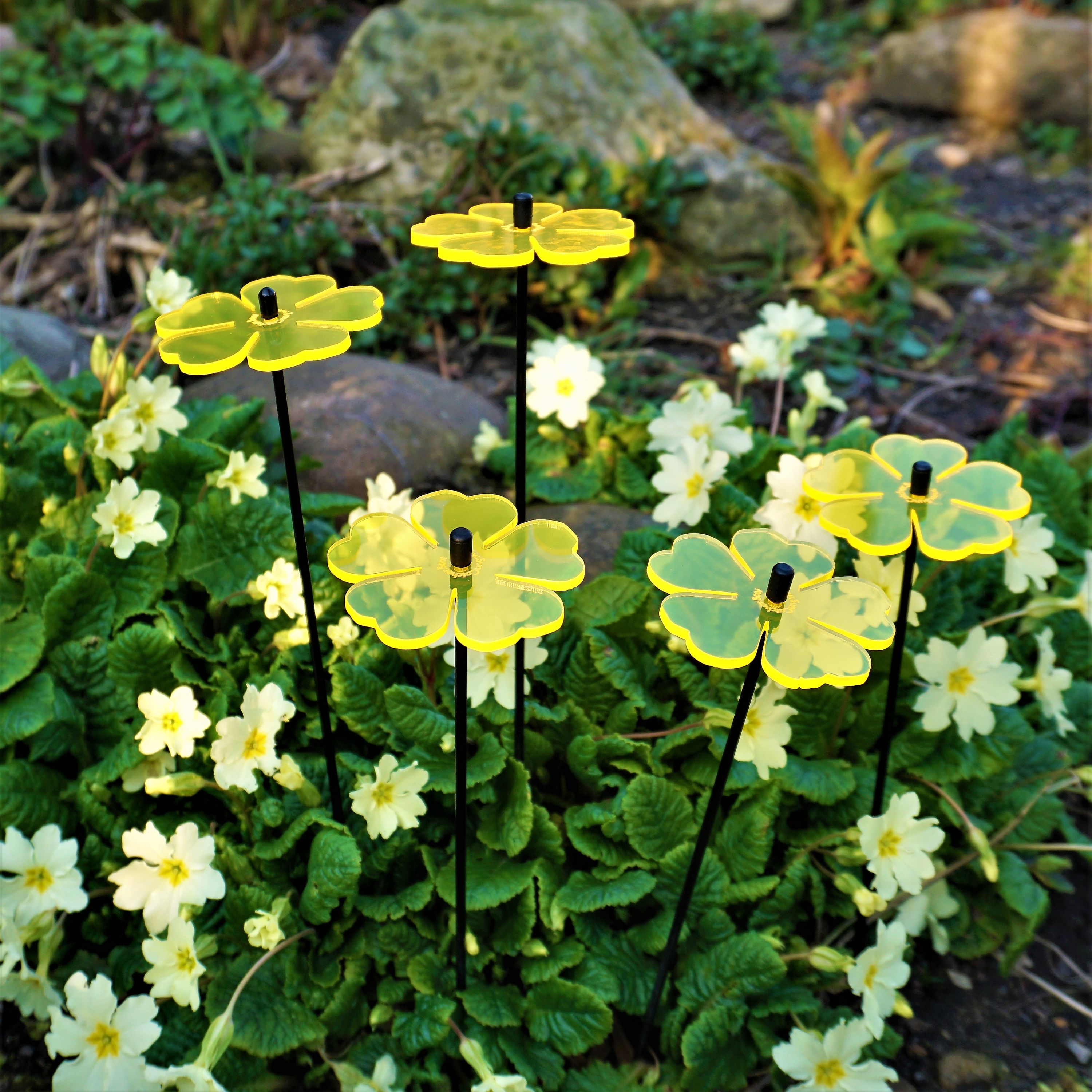 Small Garden Décor Ornaments Set of 5 'Double Blossom'