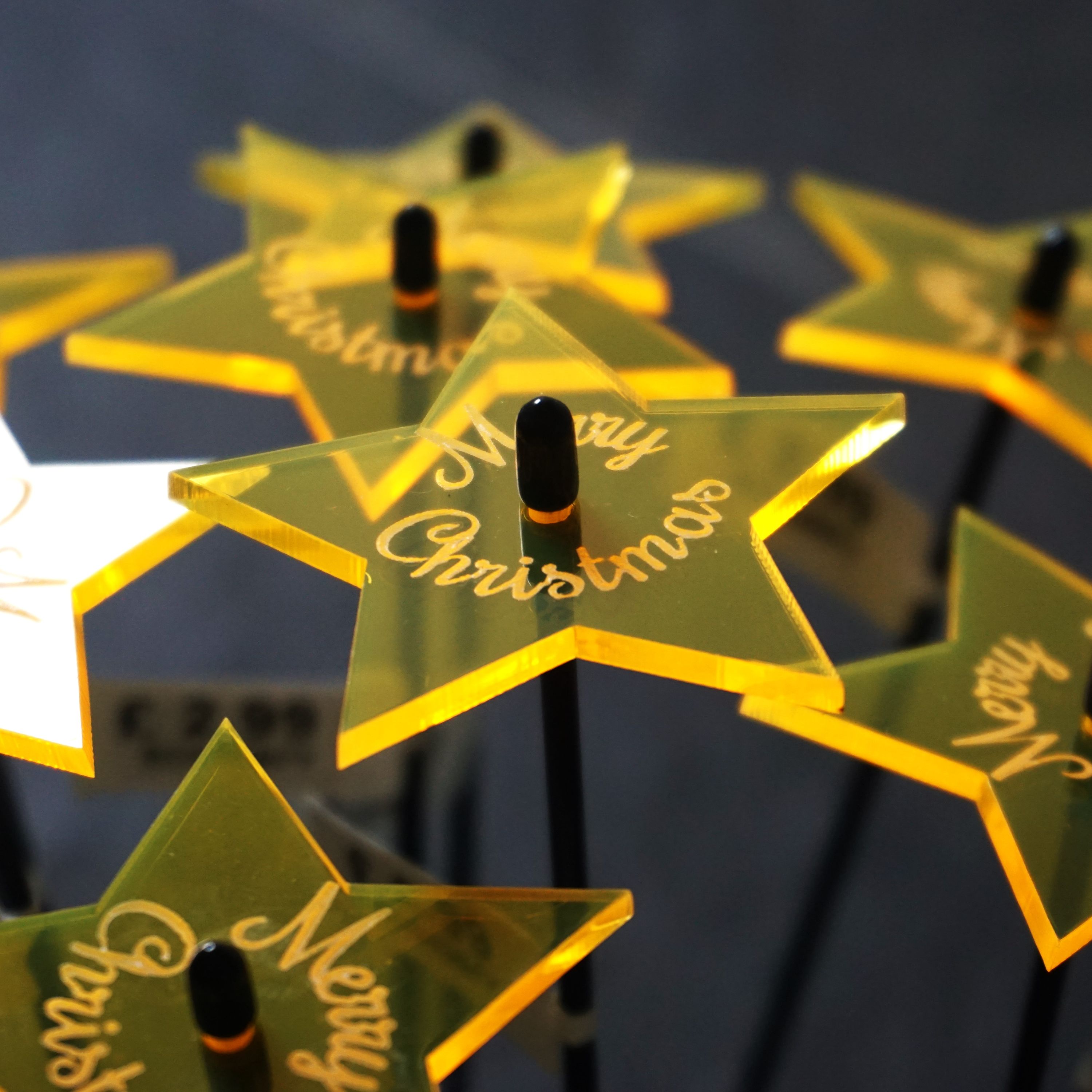 Small Set of 5 Shining Stars with Merry Christmas Message