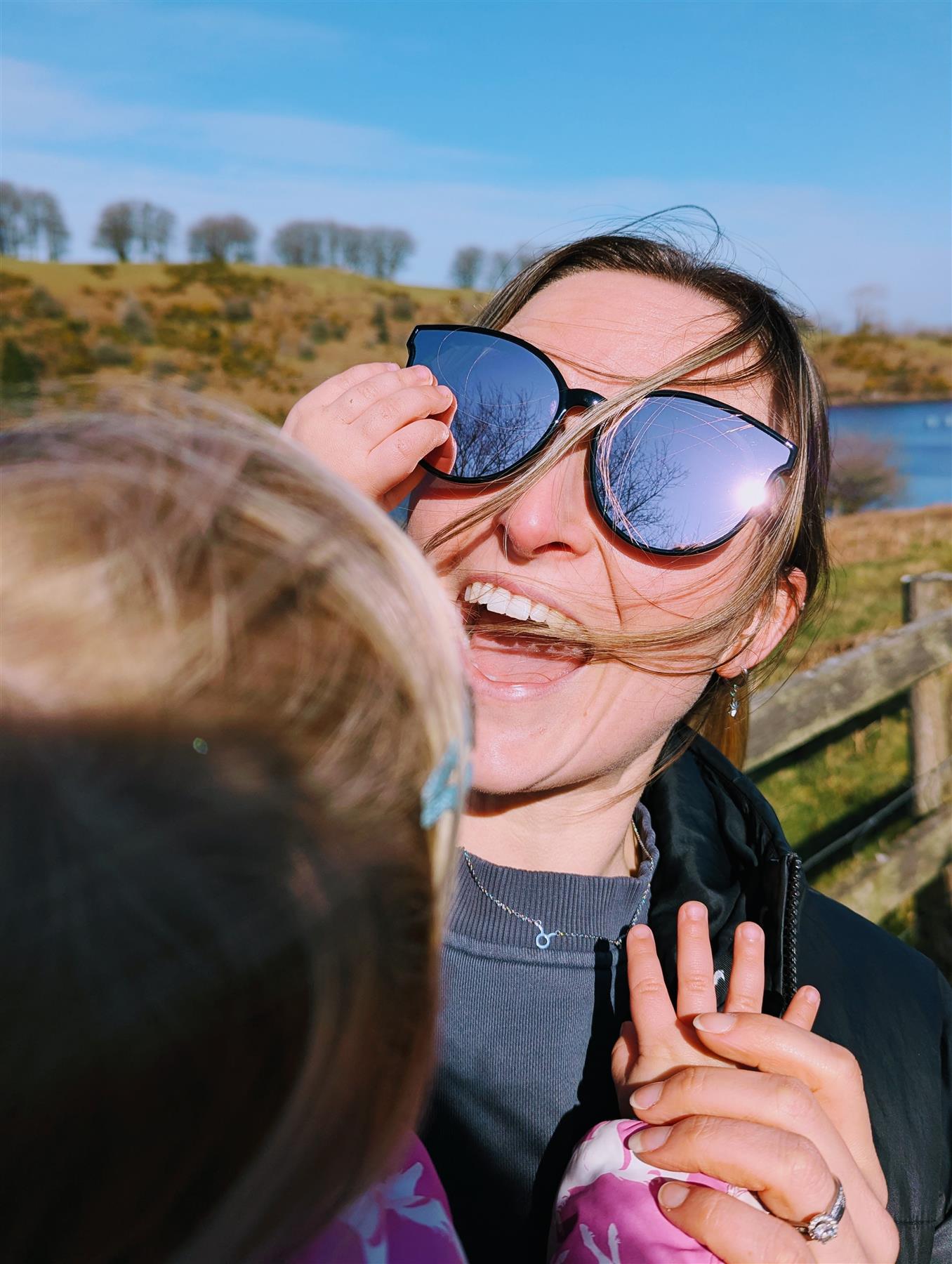 Luma Sunglasses - Mousehole - Pink