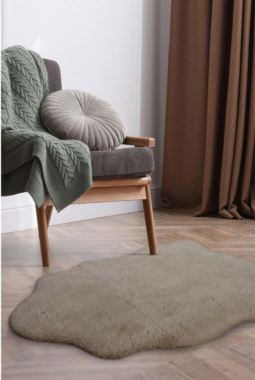 Luxury Faux Fur Rug for Stylish Comfort