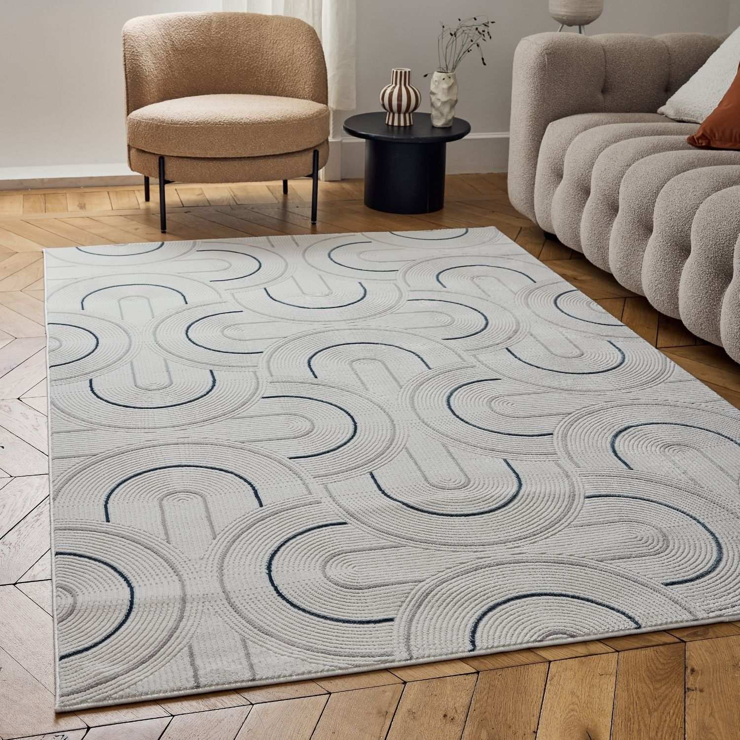 Cream-Blue Geometric Area Rug - Stylish Comfort for Every Space