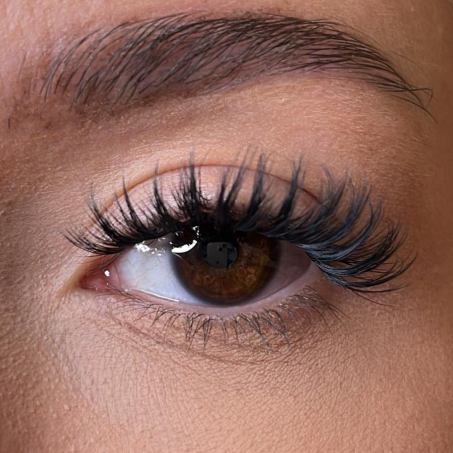 Self Adhesive Eyelashes - No Faff Lash - Kia Cat Eye Collection