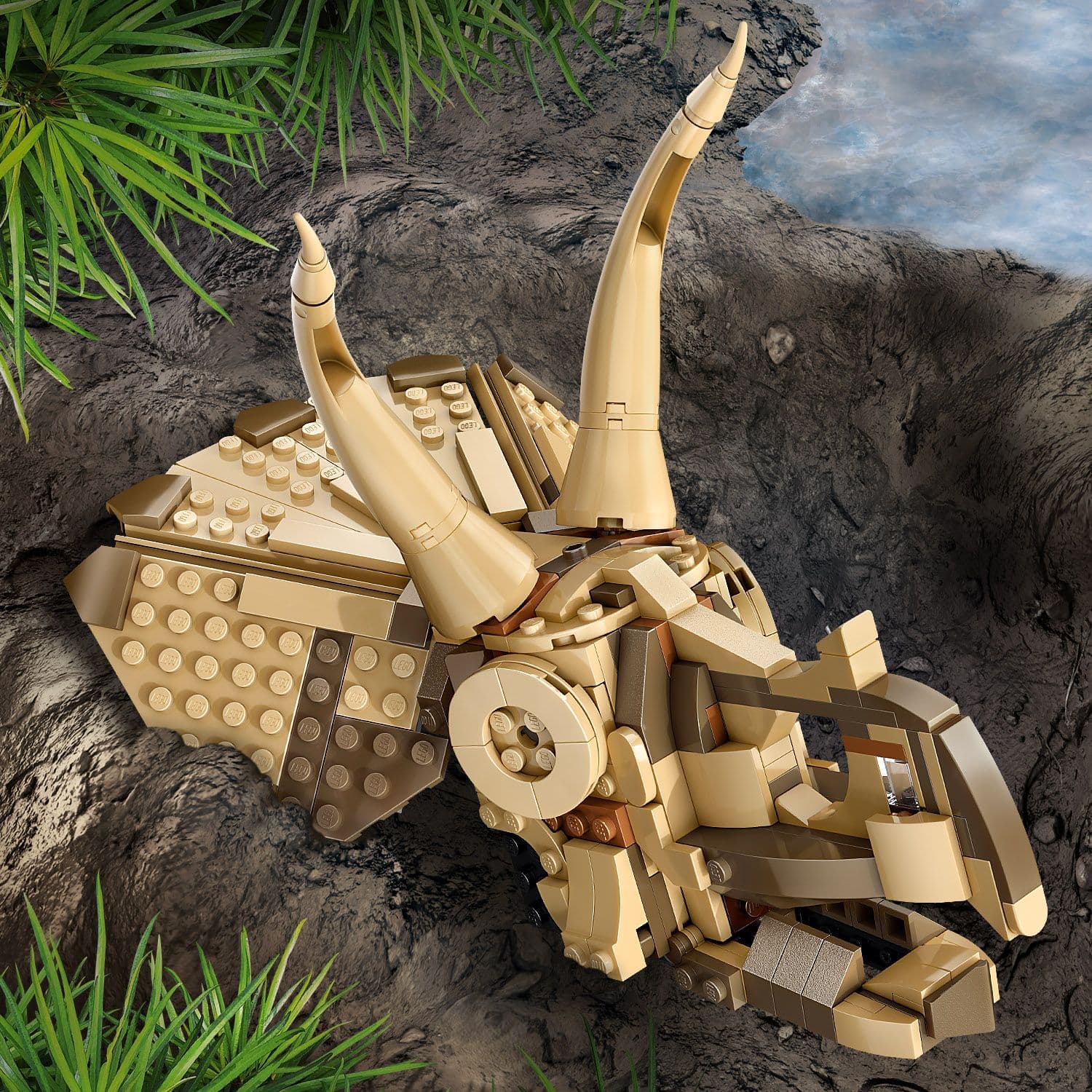 Lego Jurassic World 76969 Dinosaur Fossils: Triceratops Skull Ages 9+