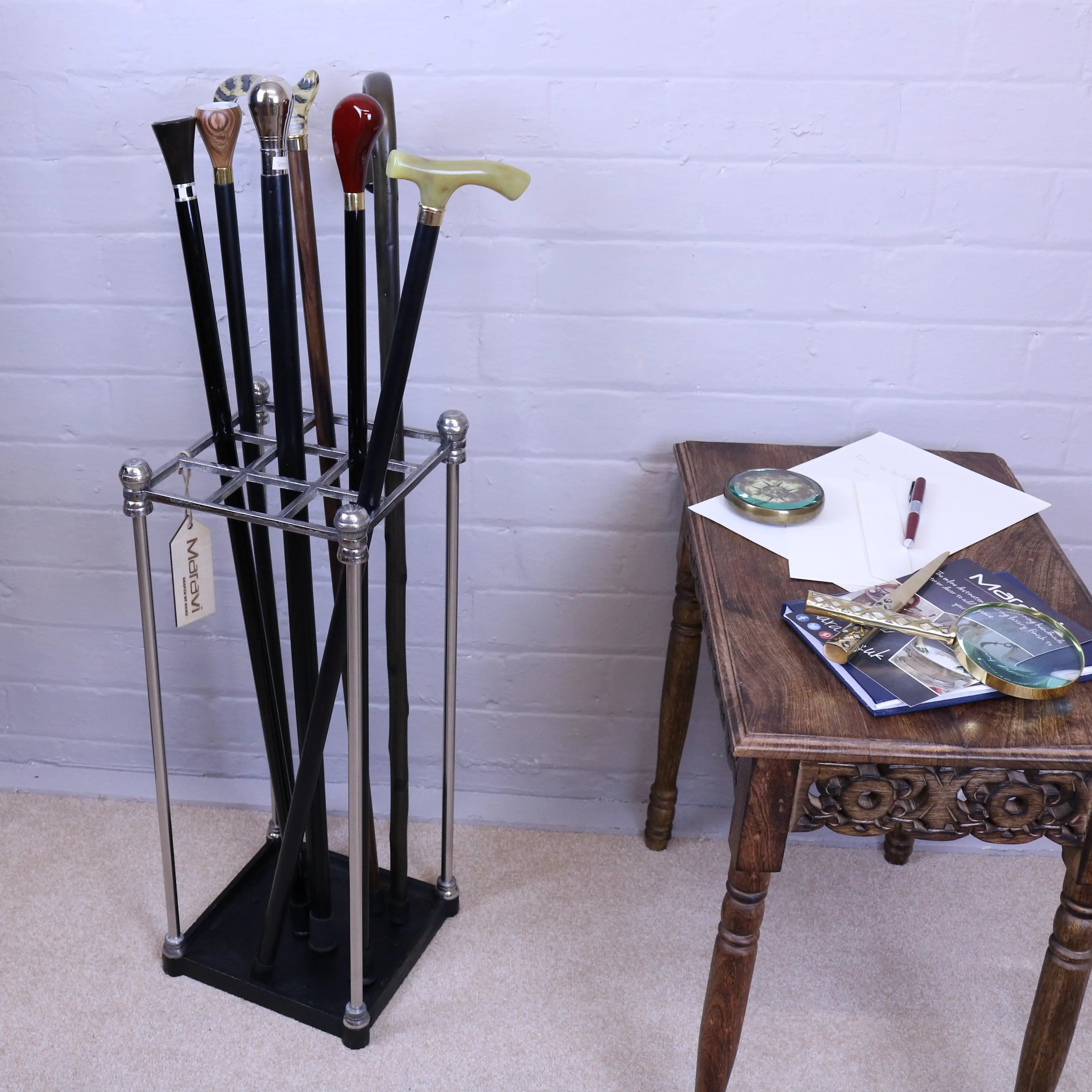 Bitlan Walking Stick Stand