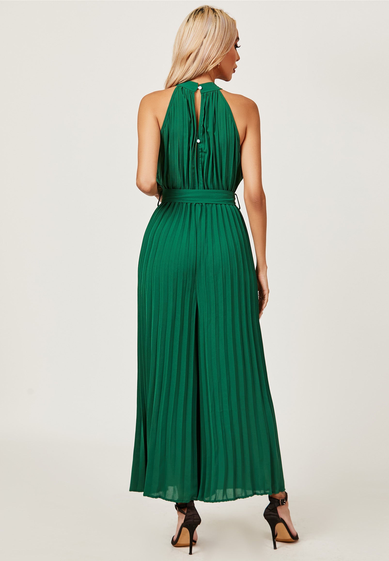 Halter Neck Pleated Jumpsuit In Green