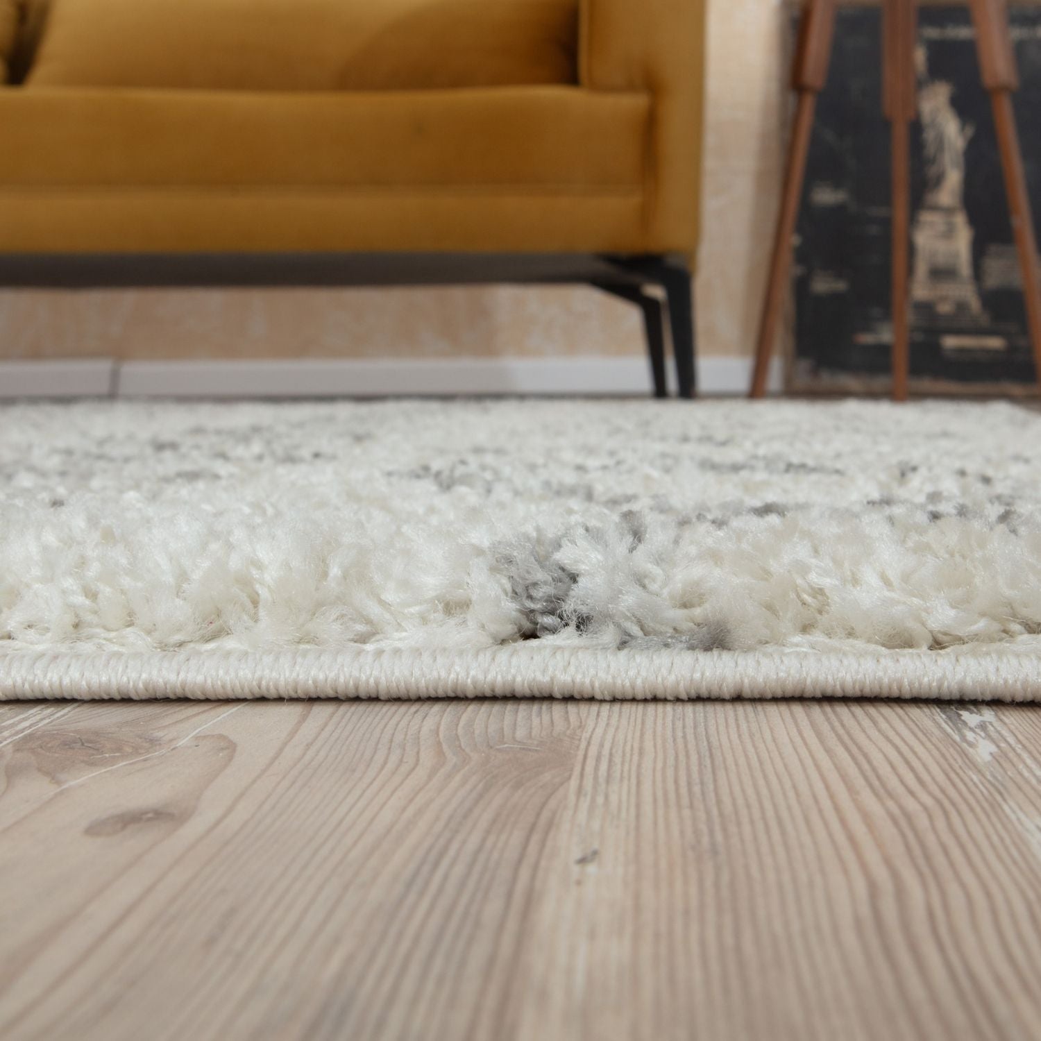 Moroccan Ivory Grey Shaggy Rug | 900