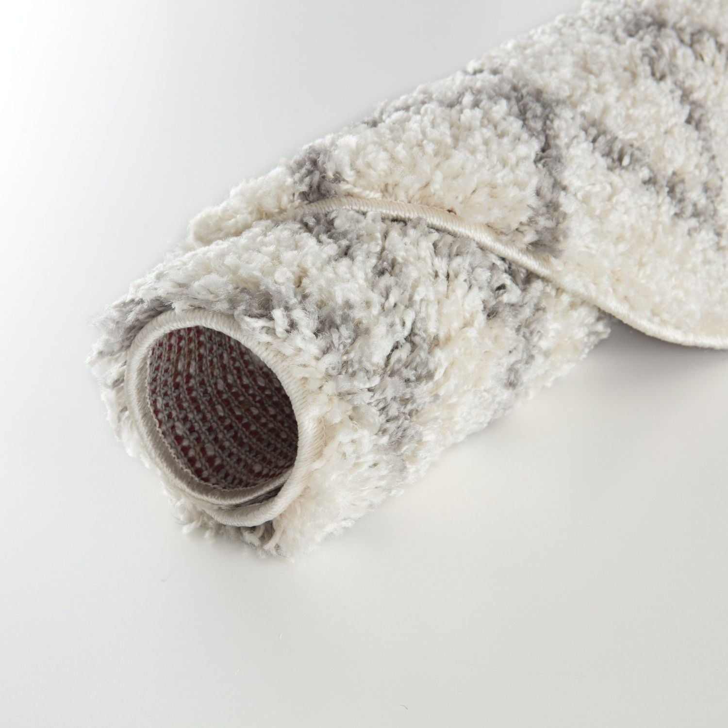 Moroccan Ivory Grey Shaggy Rug | 900