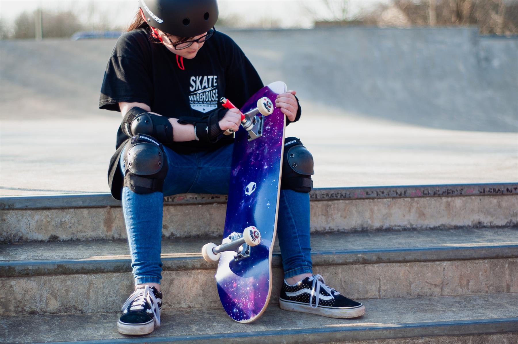 Venom Skateboards T Tool - Red