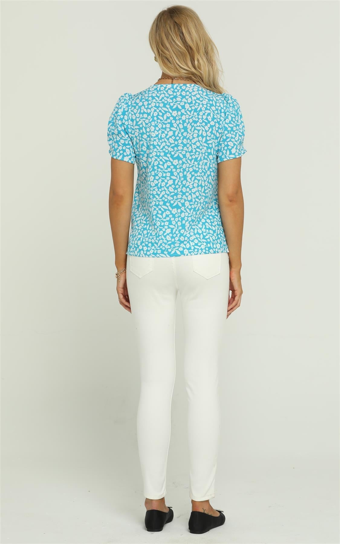 Short Sleeve Buttoned Blouse Top In Blue & White Flora Print