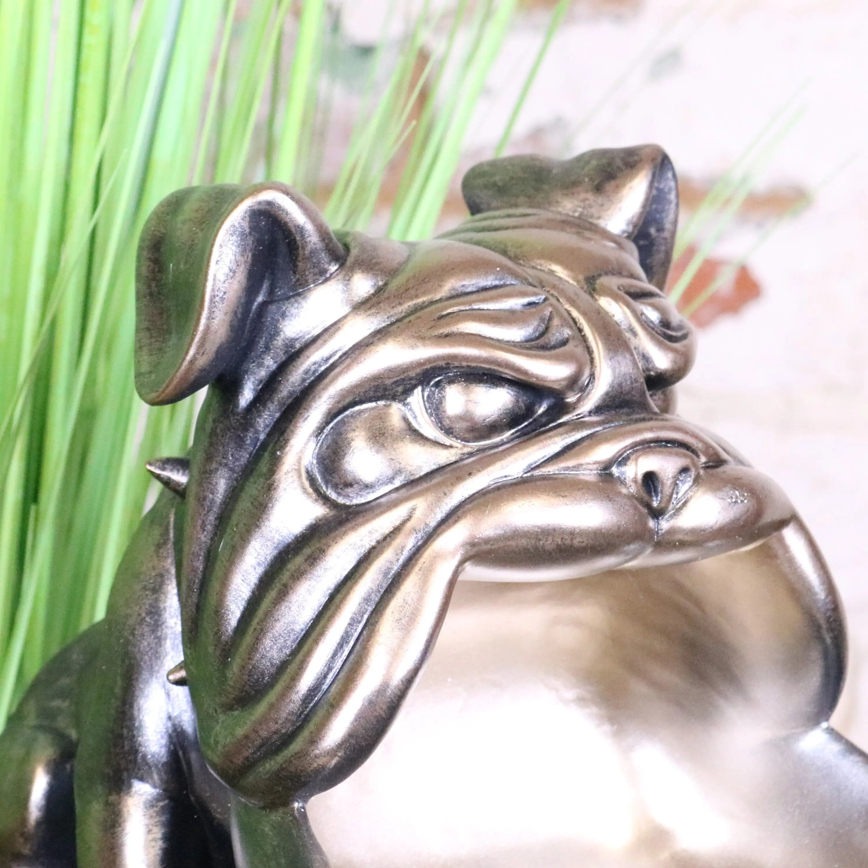 Big Gob Bulldog Novelty Bowl - Fun and Stylish Home Accessory