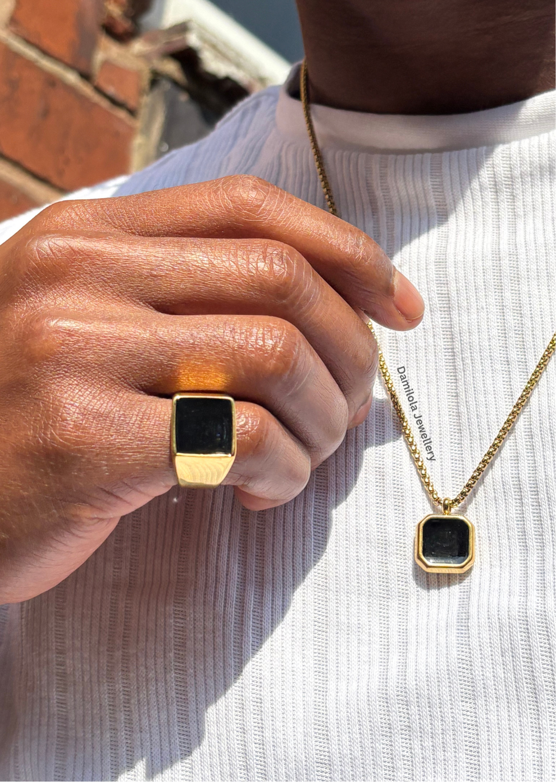 Gold ‘King Noir’ Onyx Men’s Ring