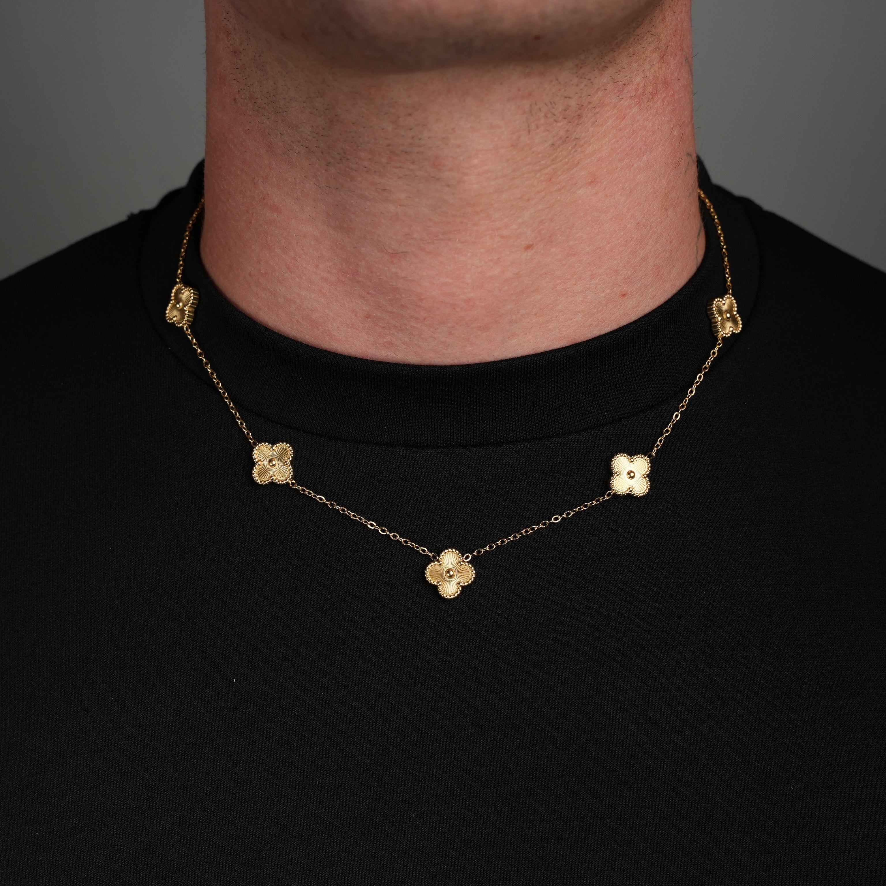 Gold Clover Necklace (Gold)