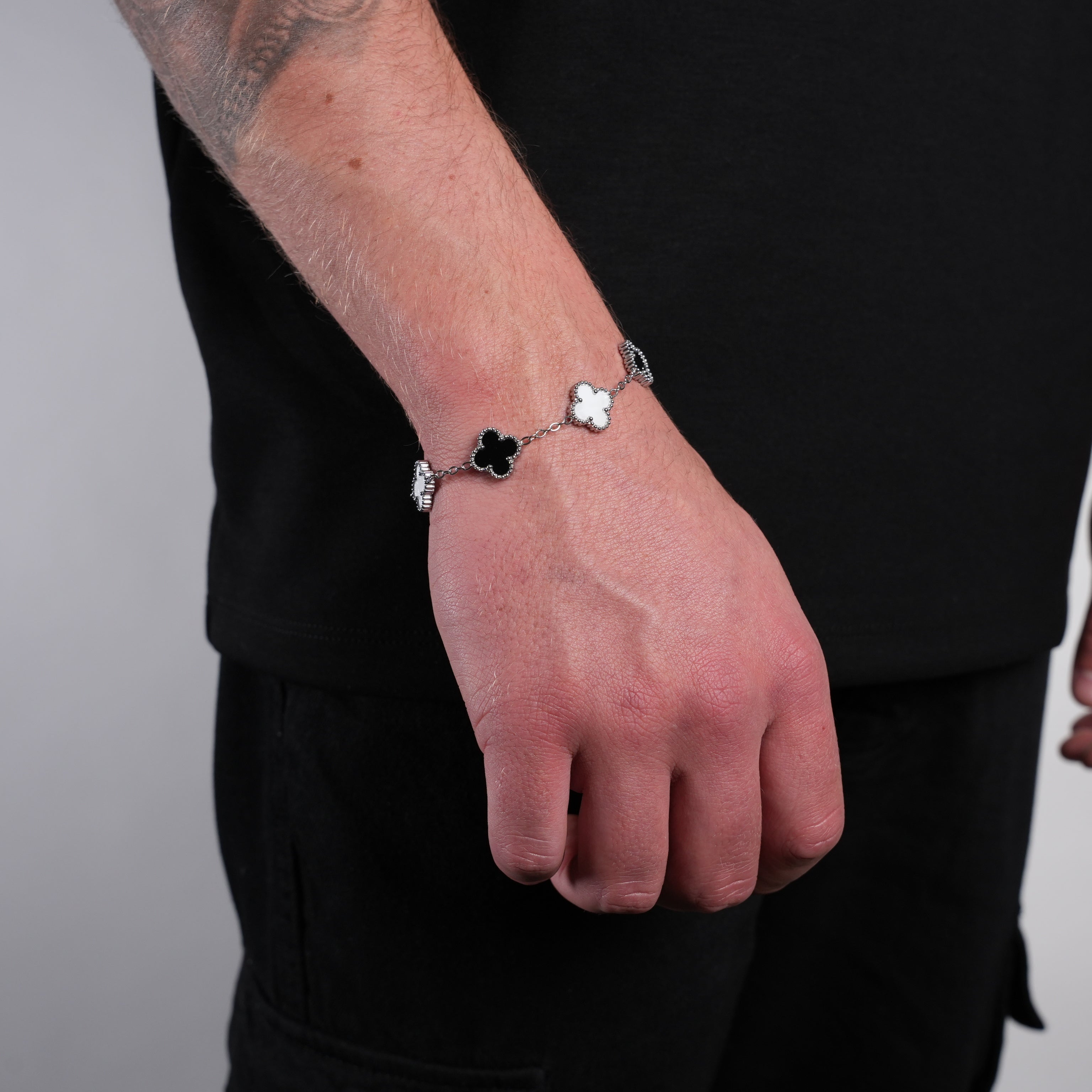 Silver Clover Bracelet (Mono)