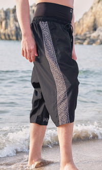 QL Halal Swim Shorts ETNIZ S25 in Black