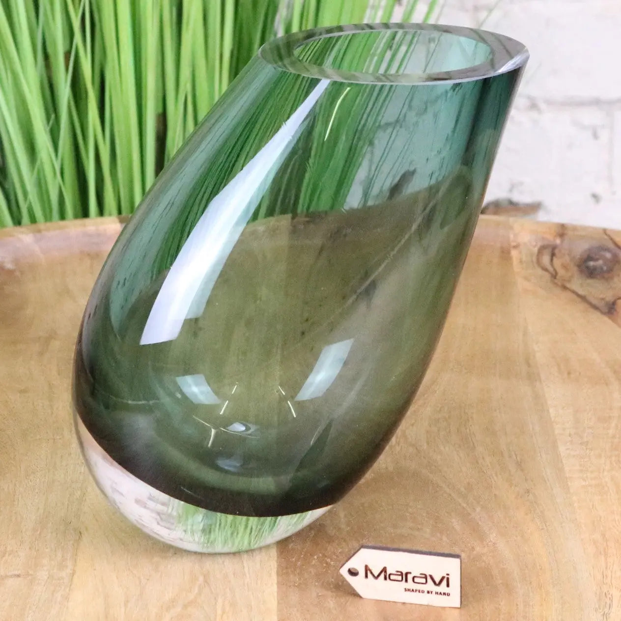 Daruni Luxury Green Glass Vase Angled Design