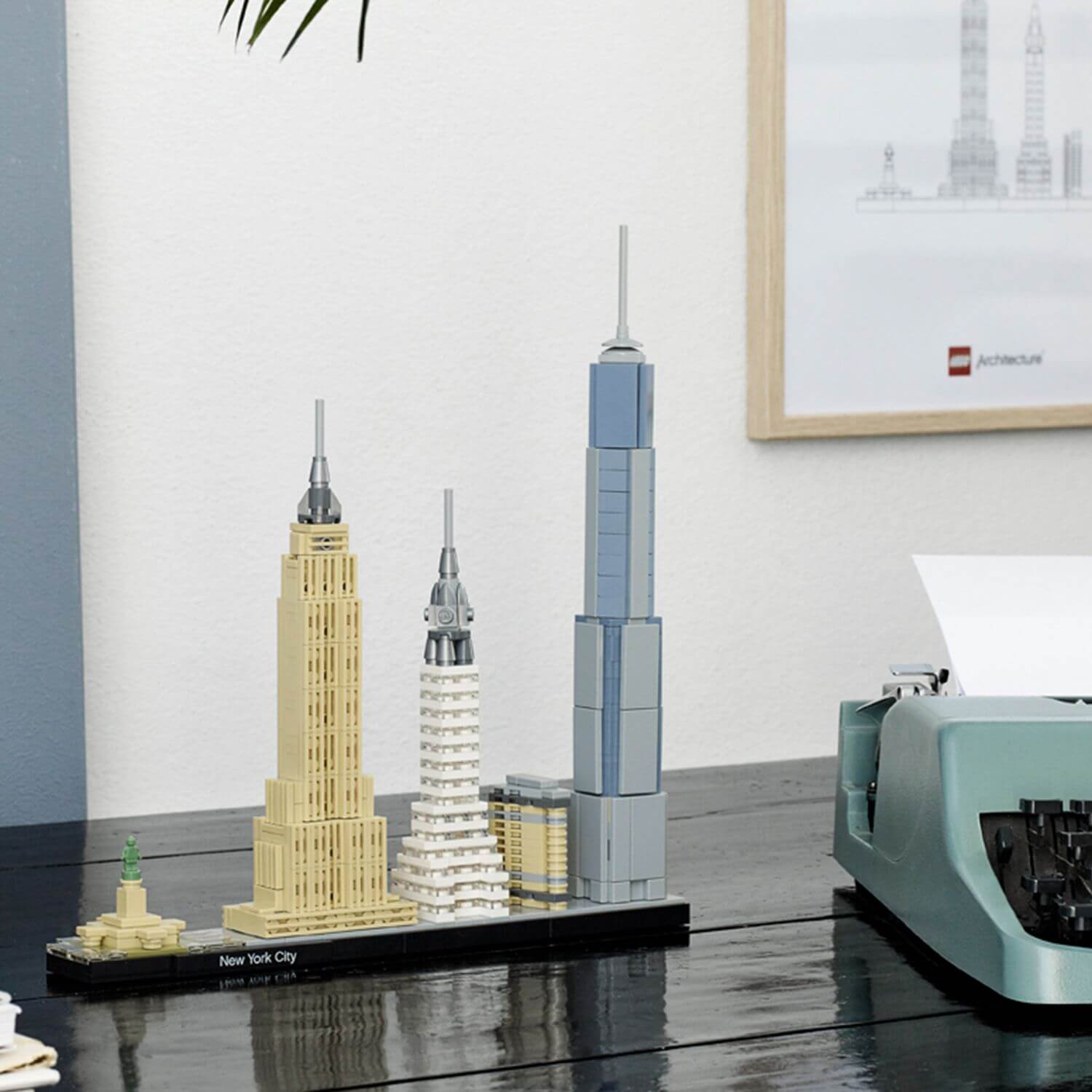 Lego Architecture 21028 New York City Skyline Model for Ages 12 and Up