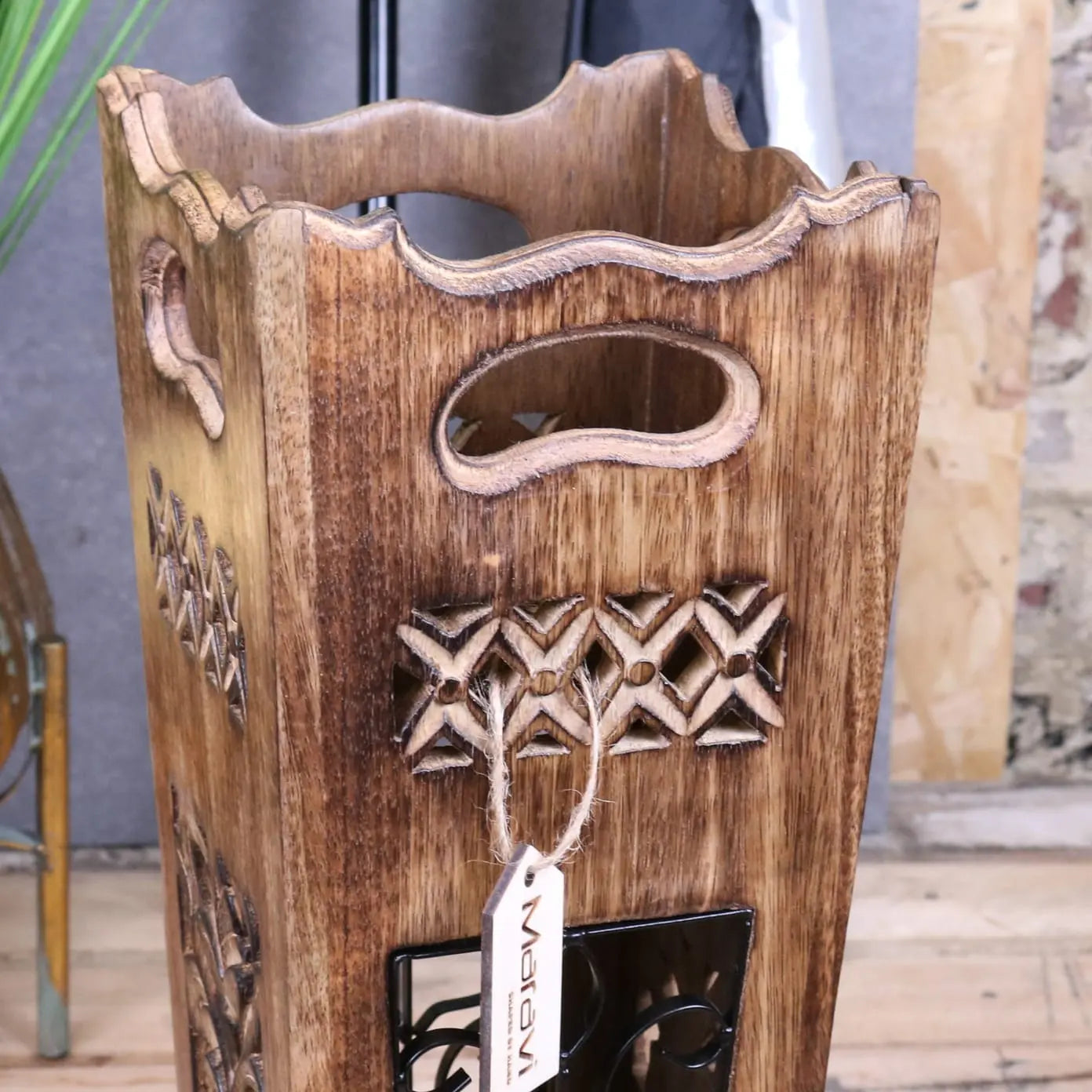 Gangotri Wooden Umbrella Stand Mango Wood Leaf Jali Design