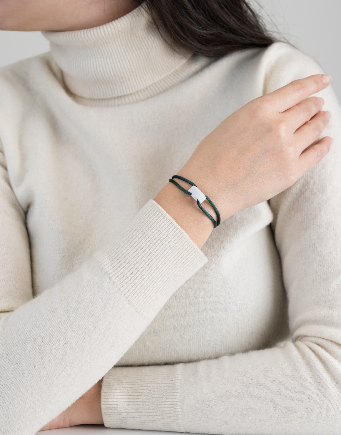 Snow Regent Cord Bracelet
