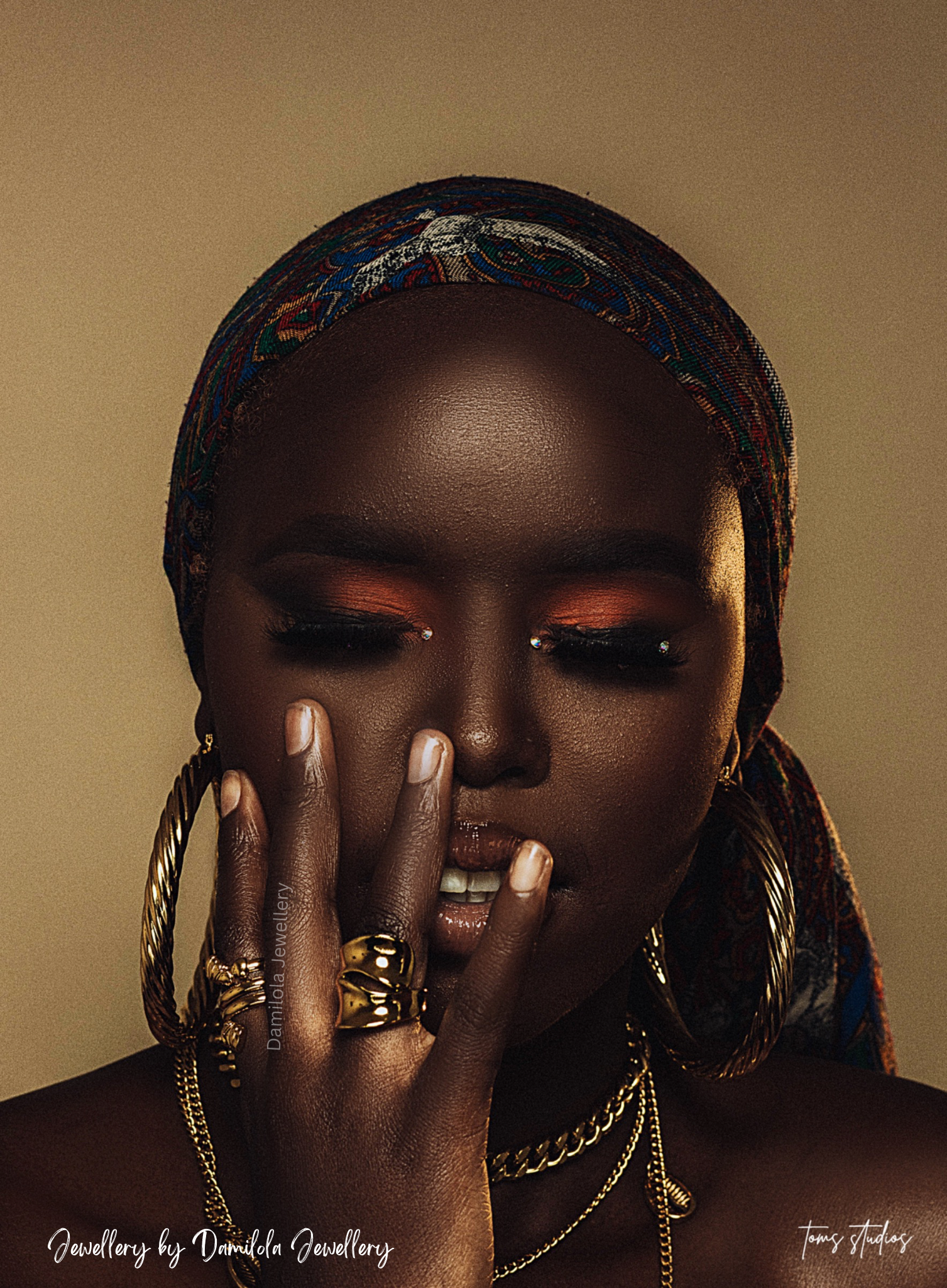 Golden 'Opulent Edge' Ring