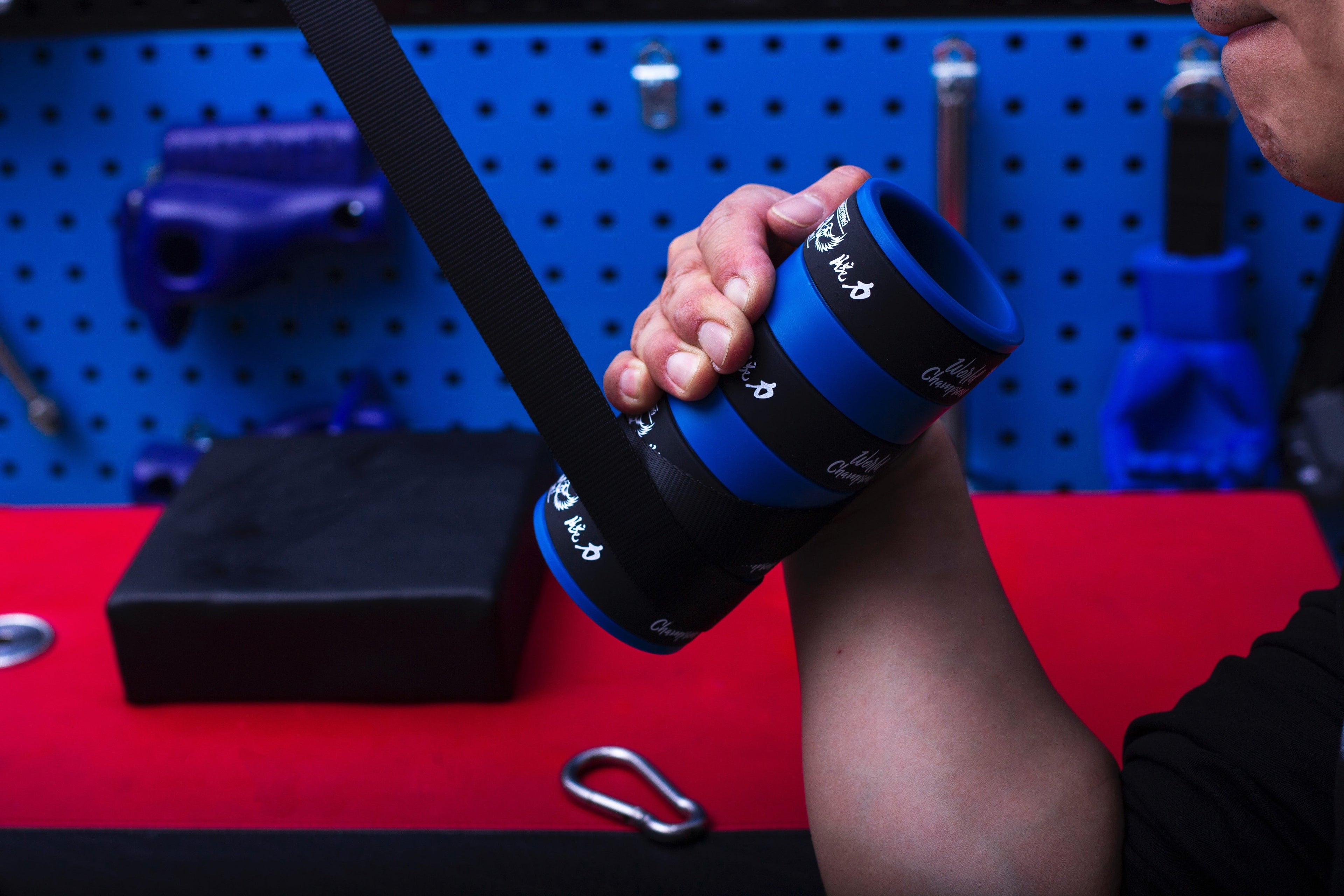 One Sided Cupping Grip Training Tool Devon Larratt Arm Wrestling