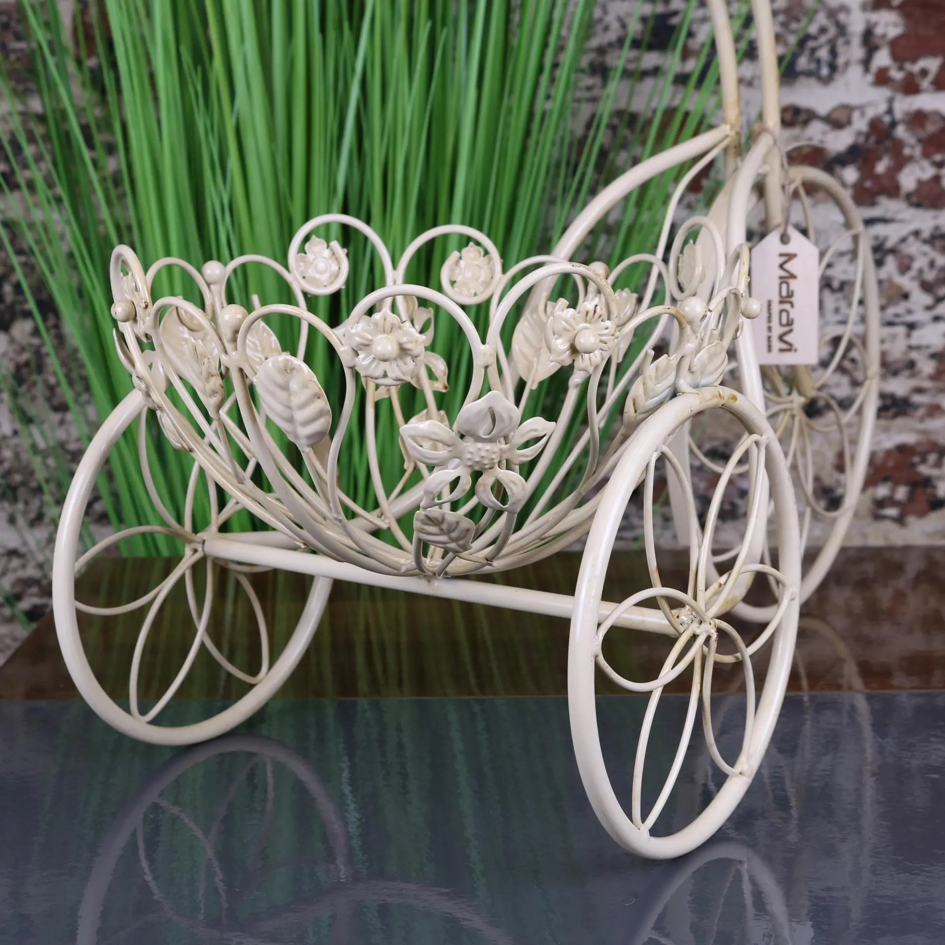 Vintage White Bike Planter - Charming Tricycle-Style Metal Decor