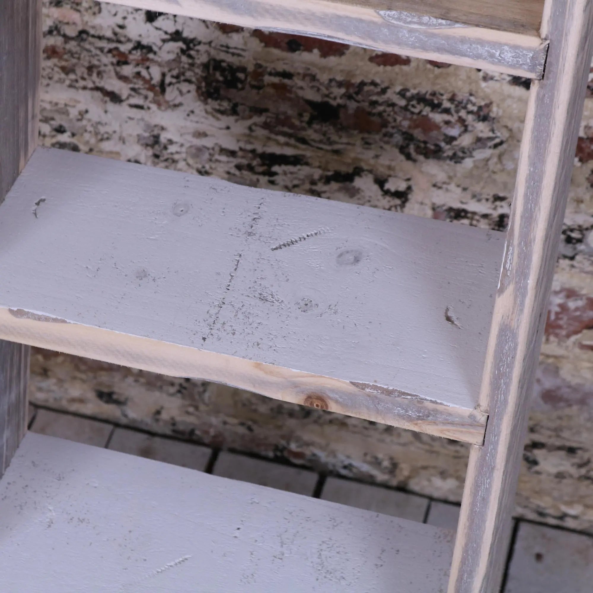 Solwa Vintage Grey Wooden Decorative Ladder for Stylish Home Display