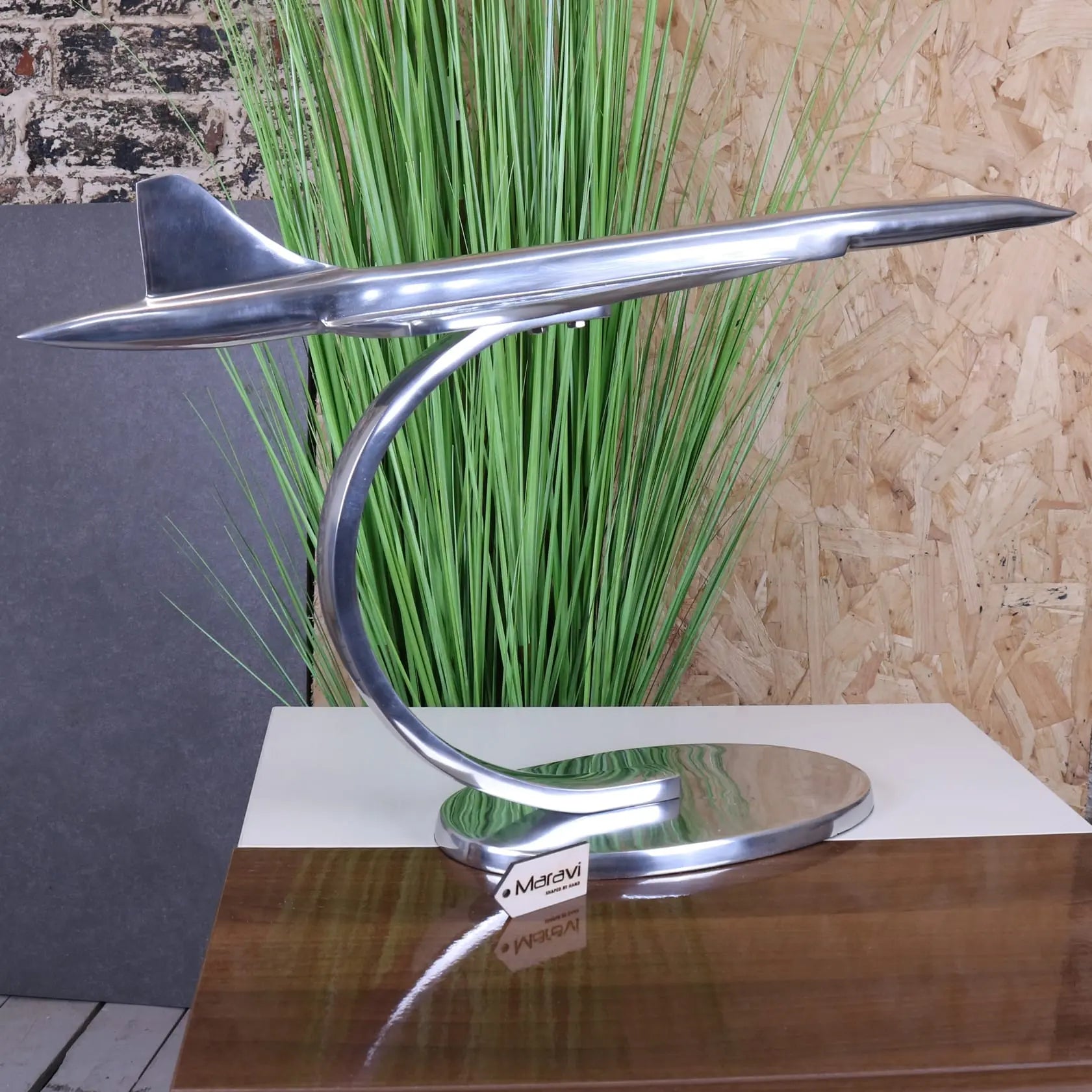 Saran Concorde Model 71cm