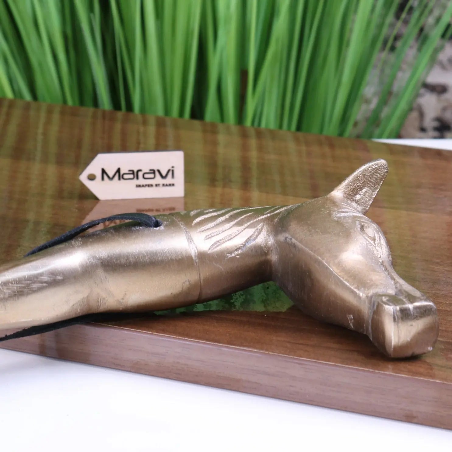 Kaisa Horse Head Antique Style Shoe Horn Antique Gold