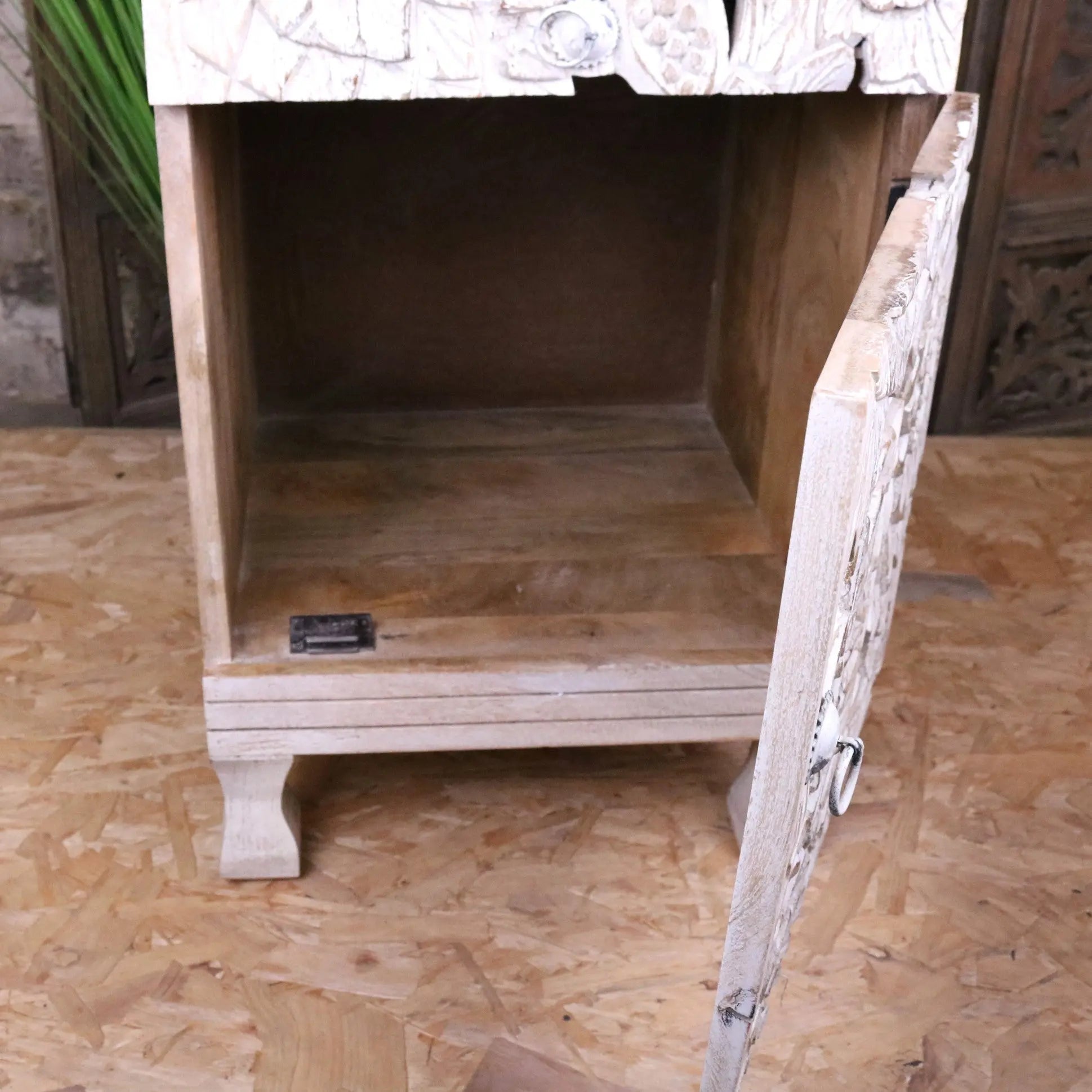 Kheda Mango Wood Bedside Cabinet Distressed White