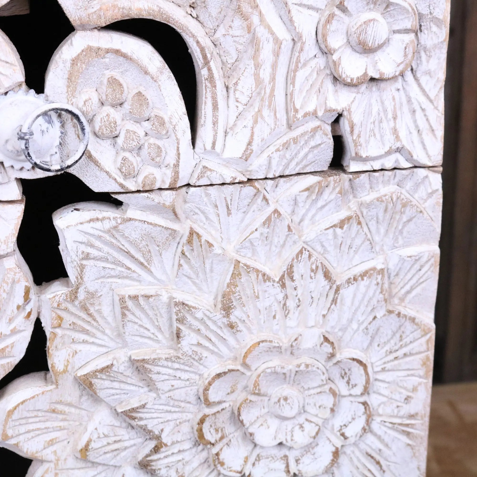 Kheda Mango Wood Bedside Cabinet Distressed White